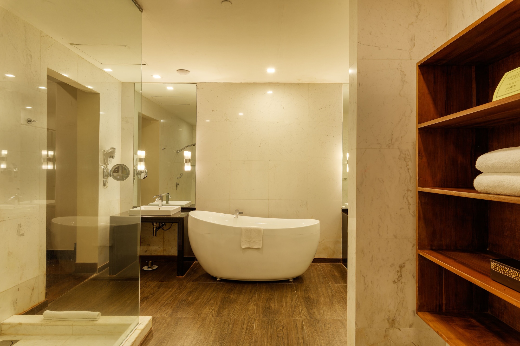 Courtyard, Double Bed، The Fortress Resort and Spa 2/3