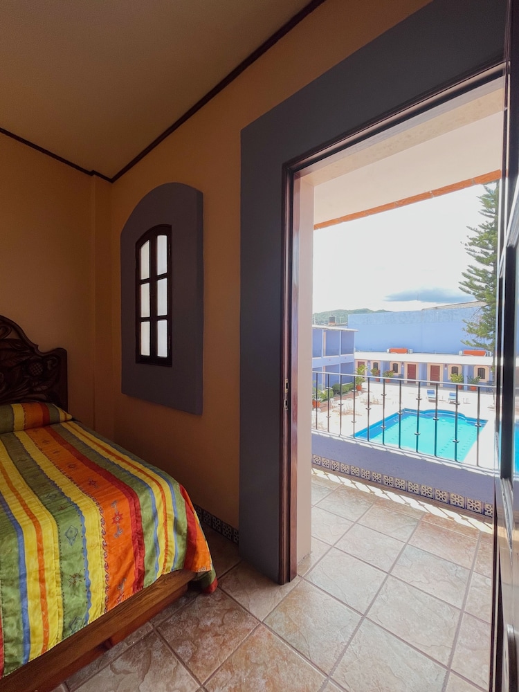 Hotel Santa Helena Plaza 20/42