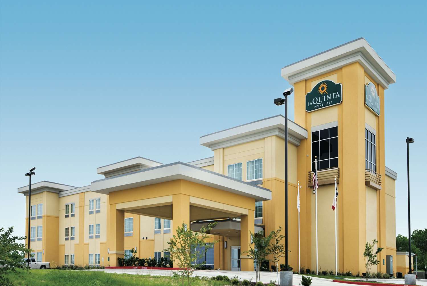 La Quinta Inn and Suites by Wyndham Karnes City - Kenedy 6/58