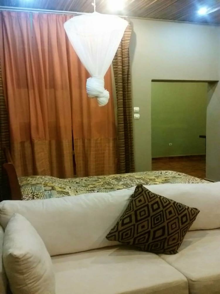 Nyungwe Top View Hotel 10/31