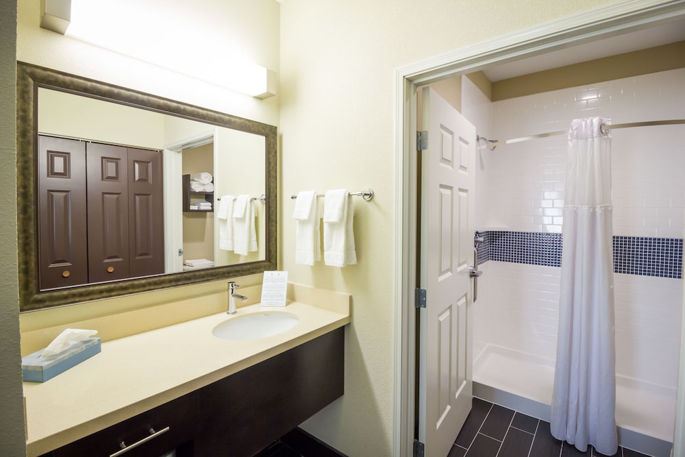 Staybridge Suites Plano Frisco 20/78
