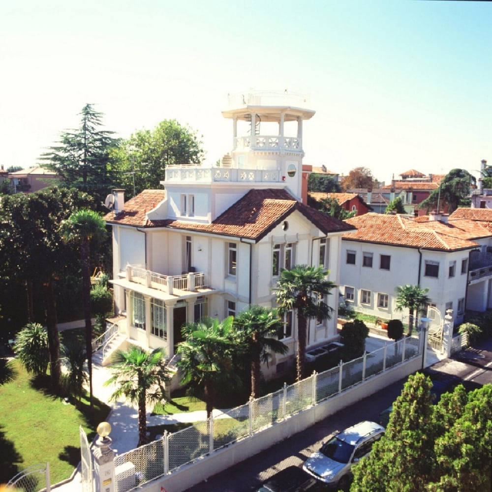 Hotel Villa Delle Palme 5/79