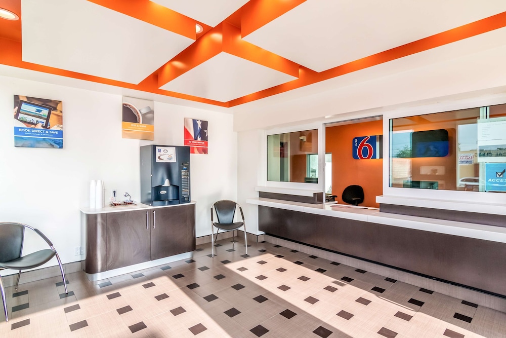 Lobby at Motel6 Bell Gardens, CA - Los Angeles, BELL GARDENS - CA