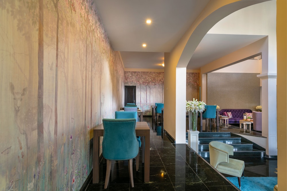 Clove Villa 59/65