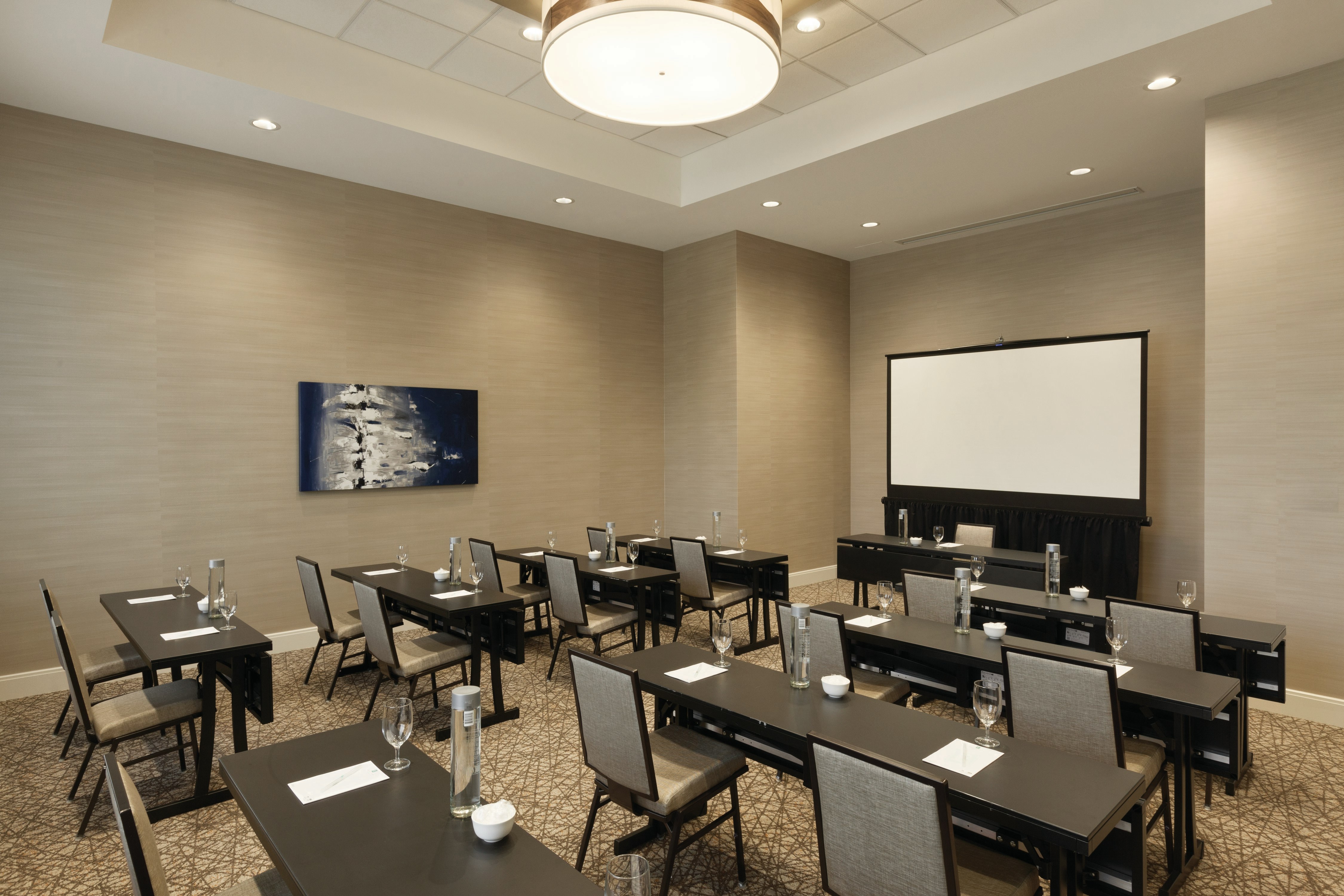 Embassy Suites Oklahoma City 21/28