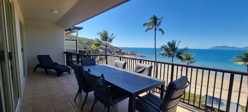Rose Bay Resort 52/70