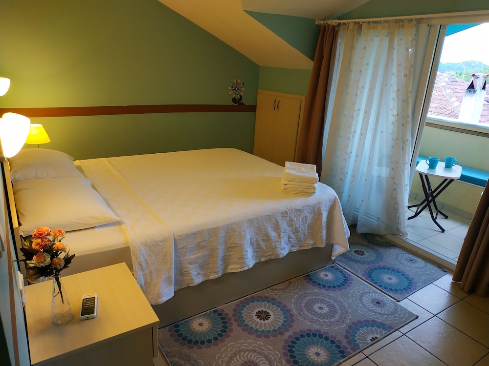 Hotel Mico 15/50