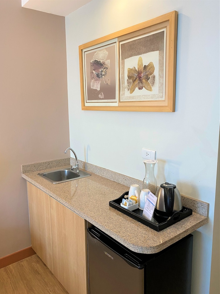 One Pacific Place Serviced Residences 5/38