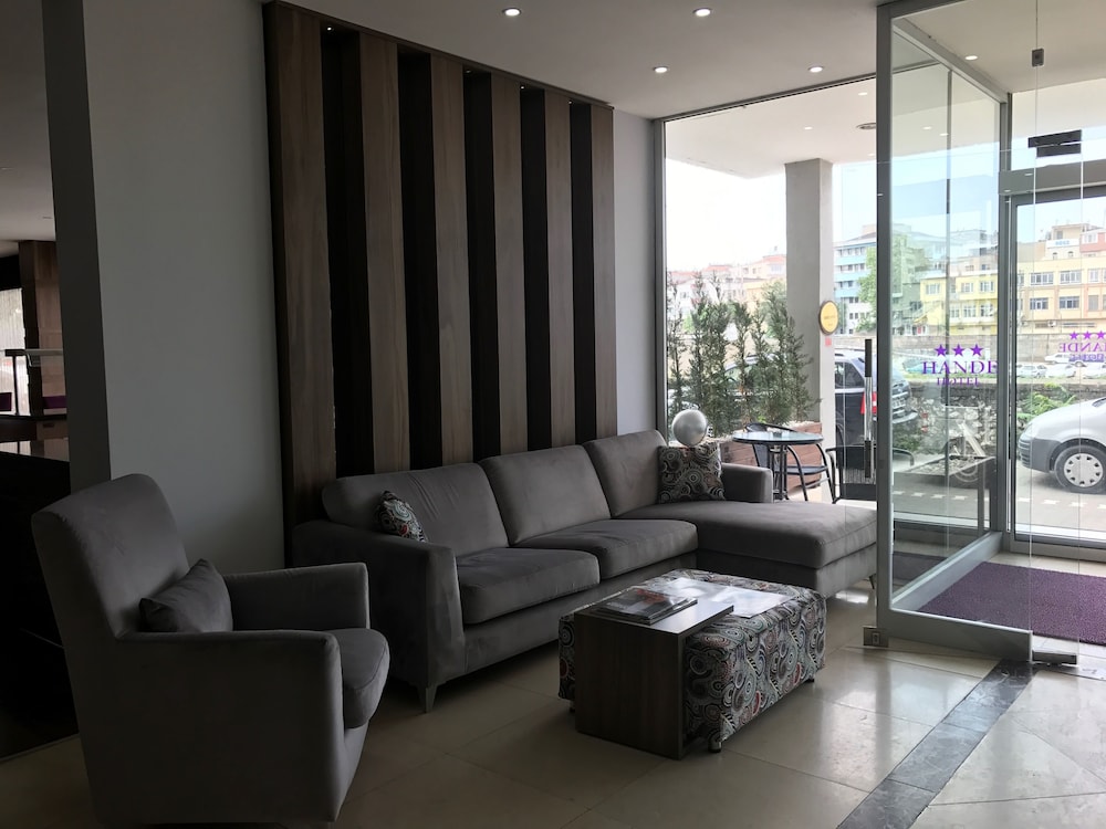 Hande Hotel 39/60