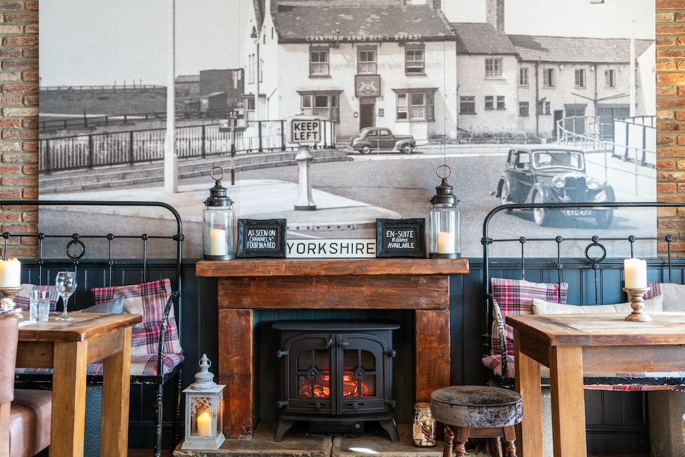 Grantham Arms 5/70