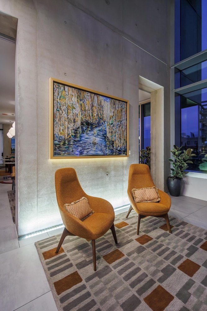 art otel Cologne powered by Radisson Hotels 7/50