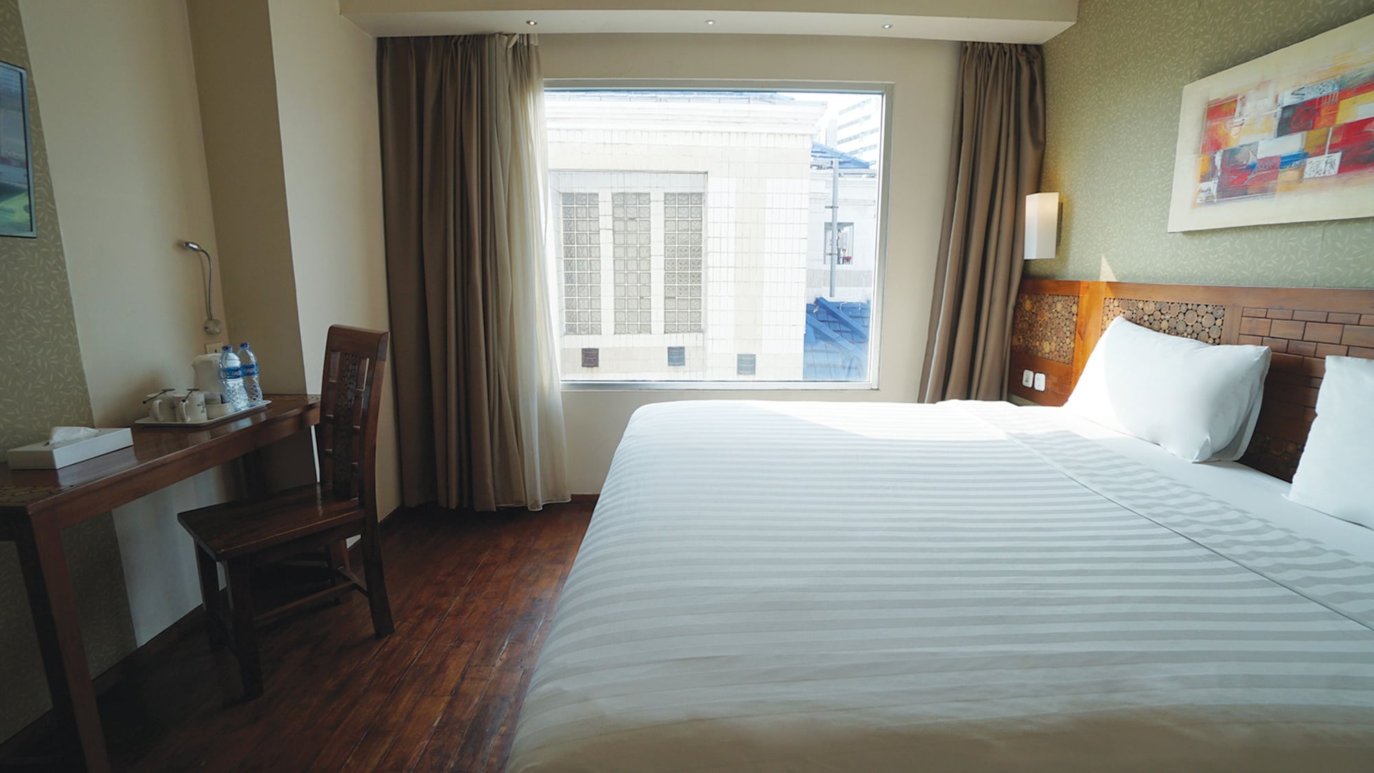 Urban, Deluxe, Twin Beds