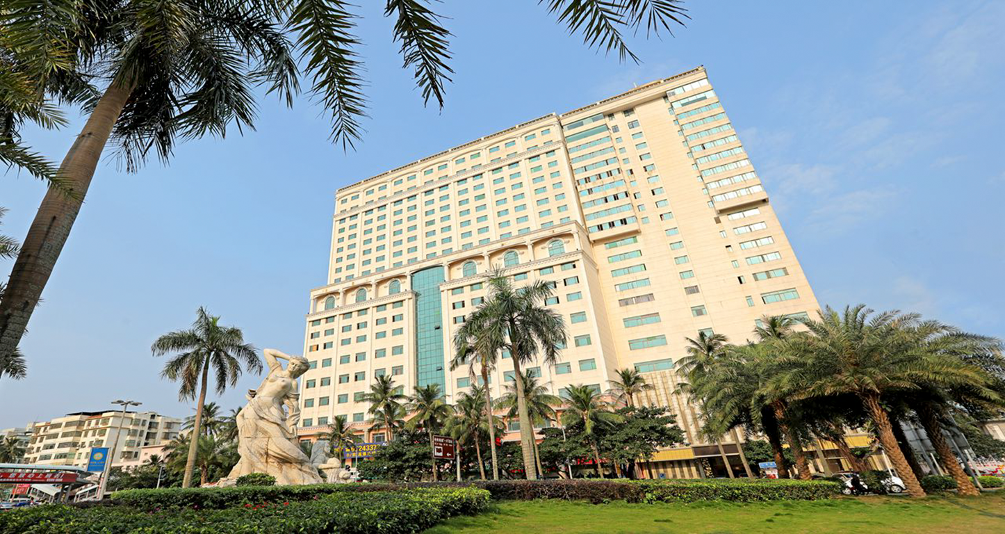 Sun City Hotel 8/50