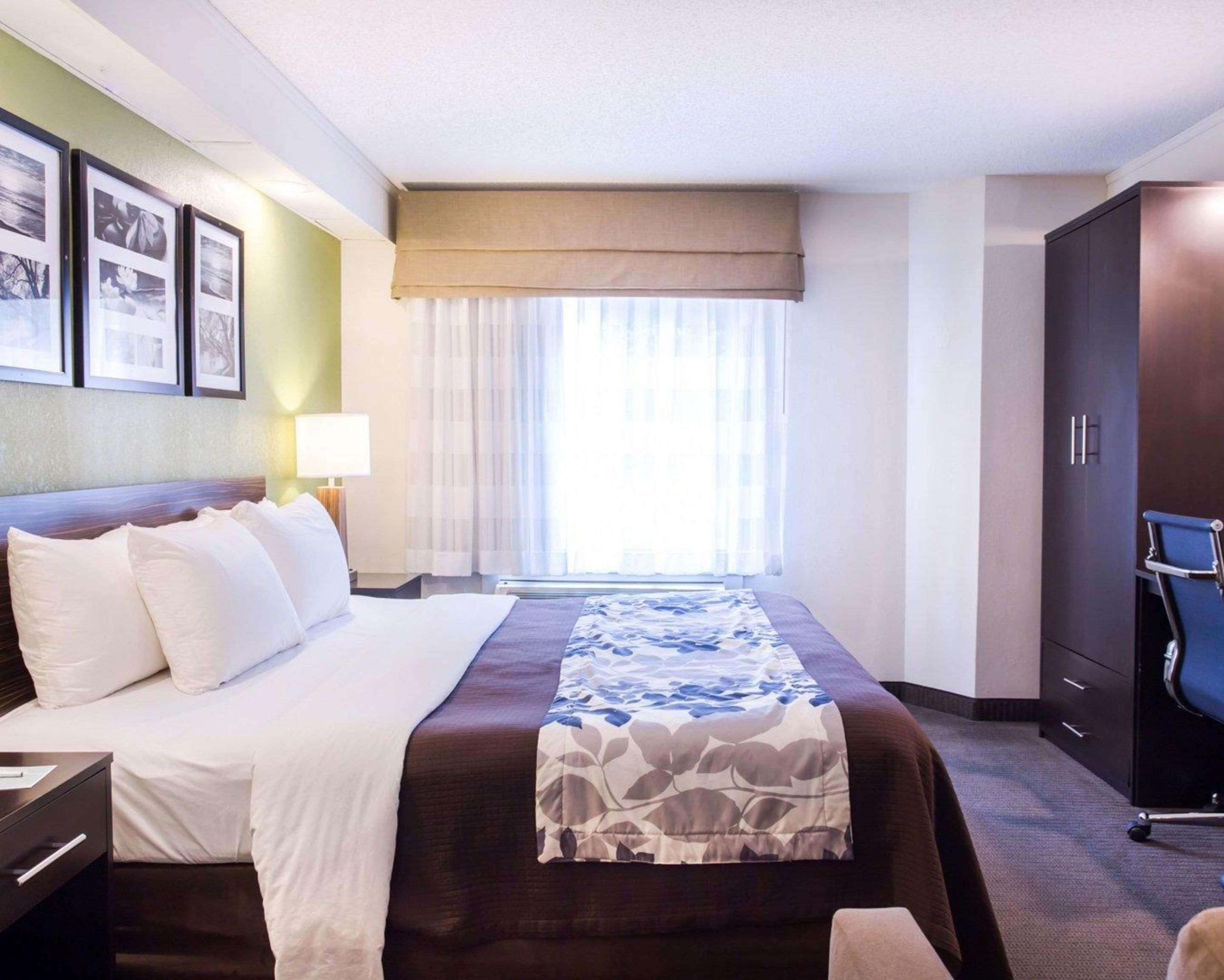 ROOM, QUEEN BED, ACCESSIBLE