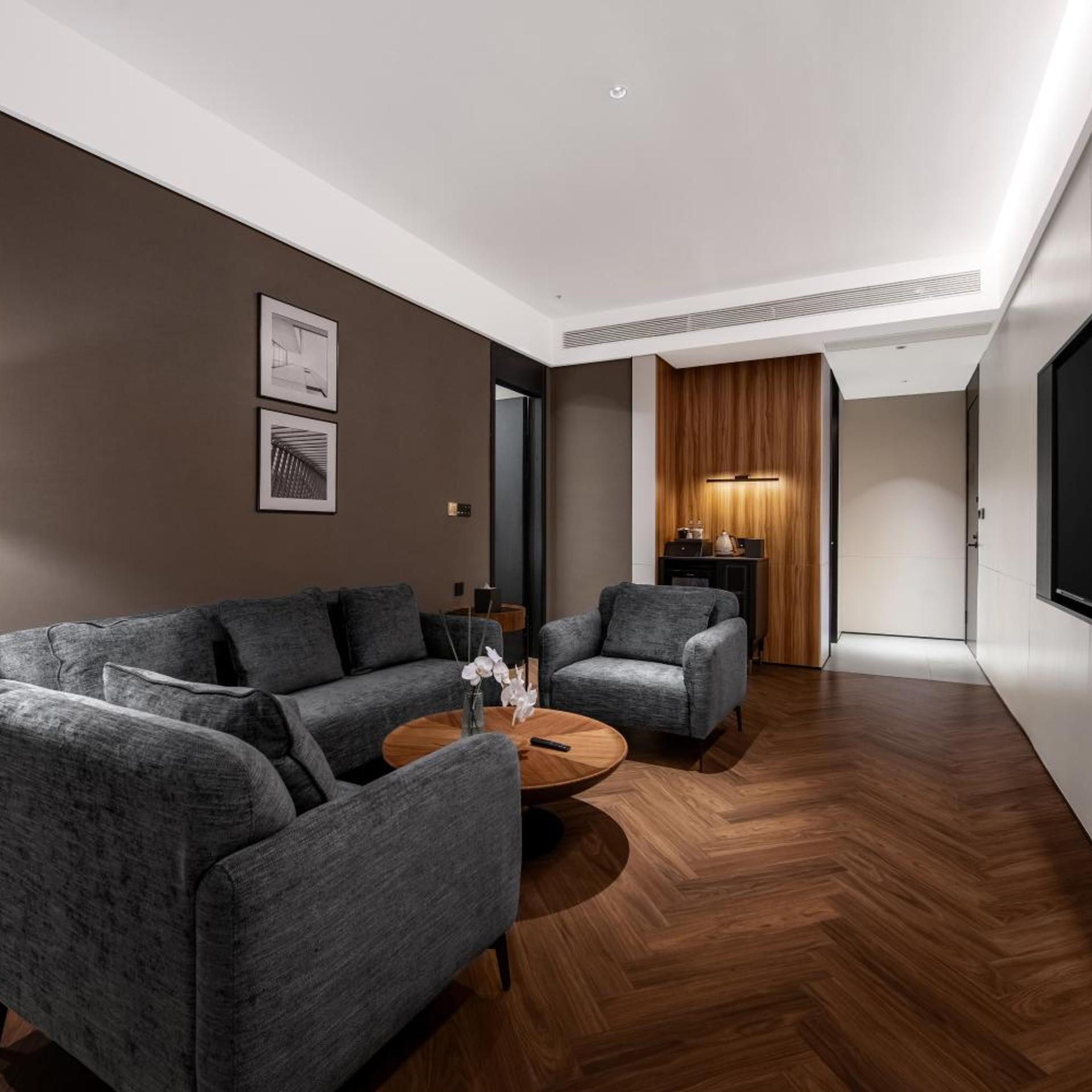 Shenzhen Nanshan Auspices Hotel (Wanxiang Tiandi Branch) 35/56