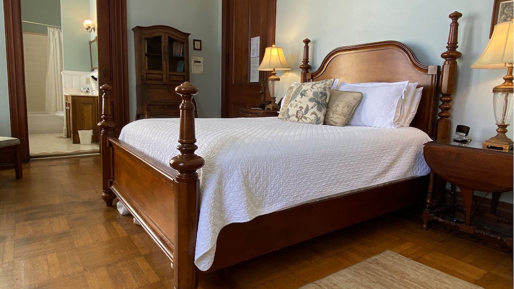 Forsyth Park Inn 13/50