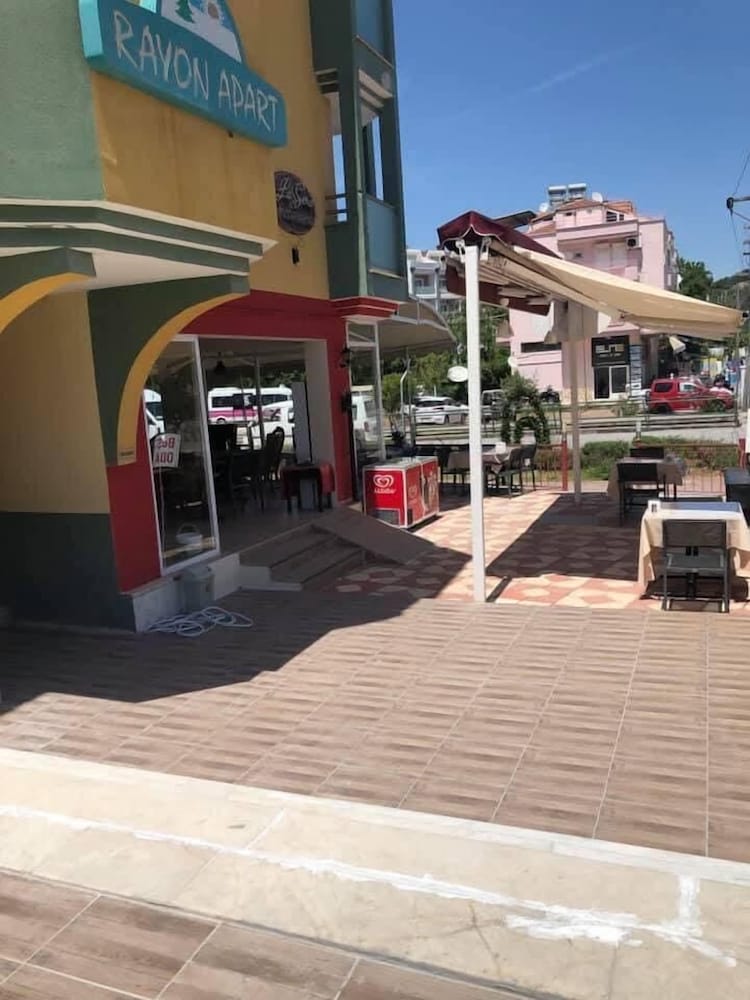 Rayon Apart 27/33