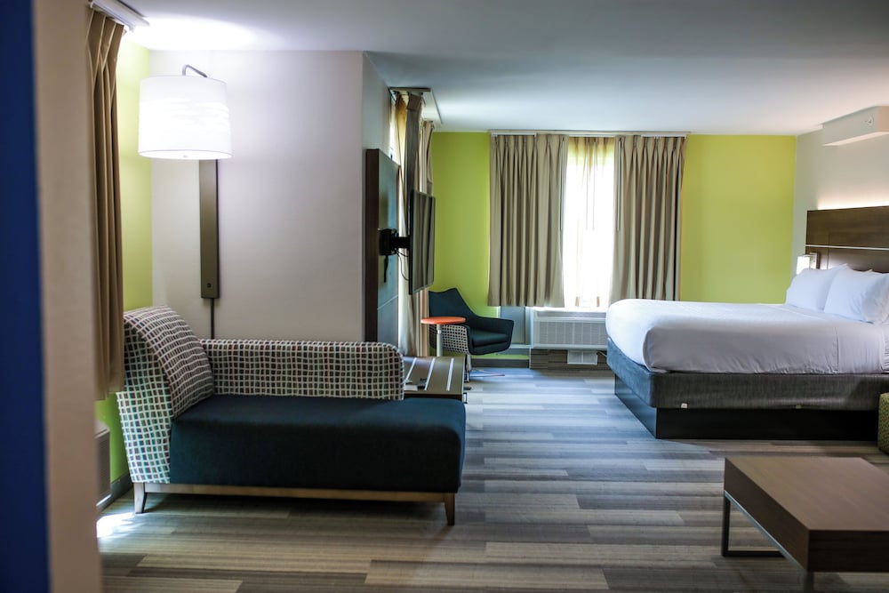 Holiday Inn Express Hotel And Suites Memphis Germantown 33/69