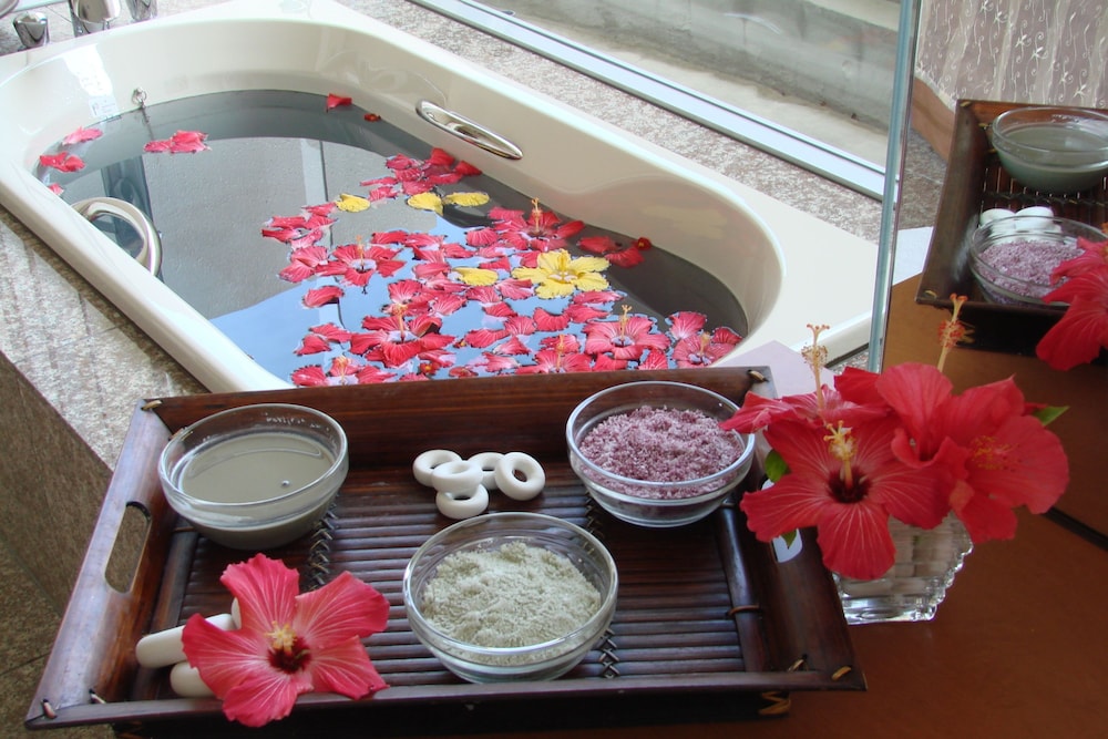 EM Wellness Kurashino Hakko Lifestyle Resort 7/63