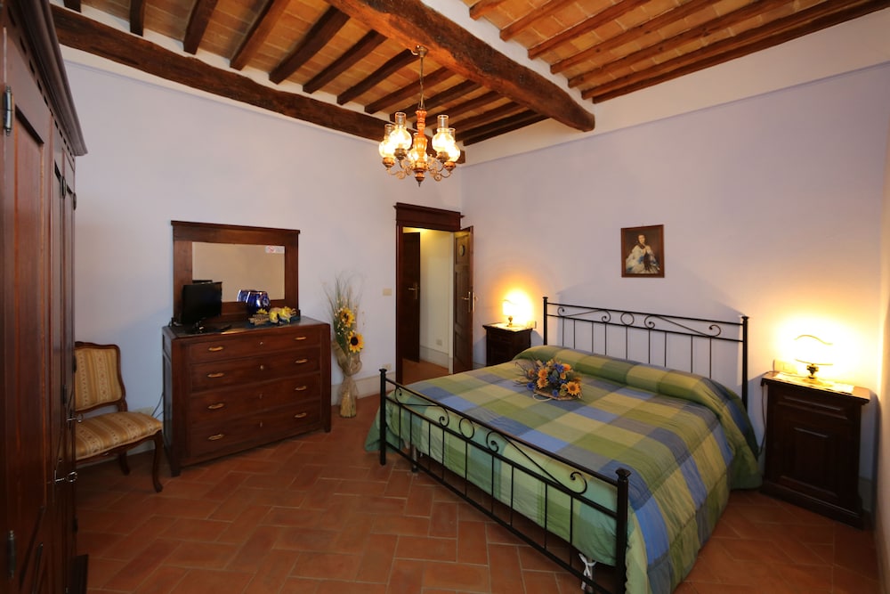 SUITE, TWO STORY
