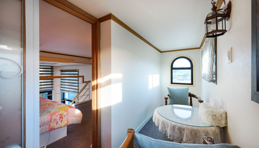 Tongyeong Honey Spa Pension 49/50
