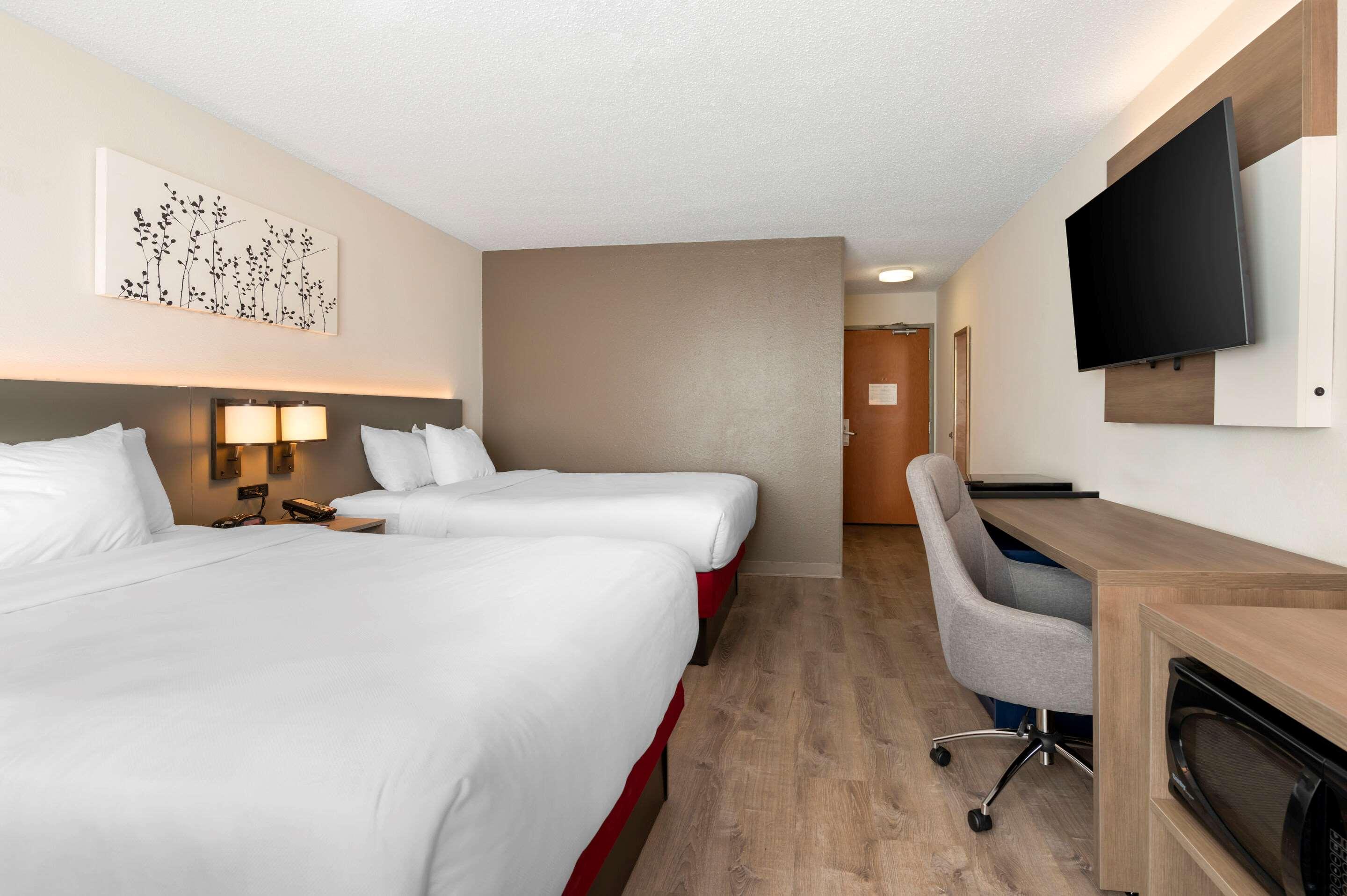 Room, 2 Queen Beds