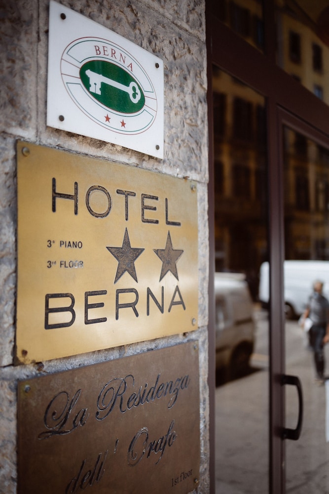 Hotel Berna 25/50