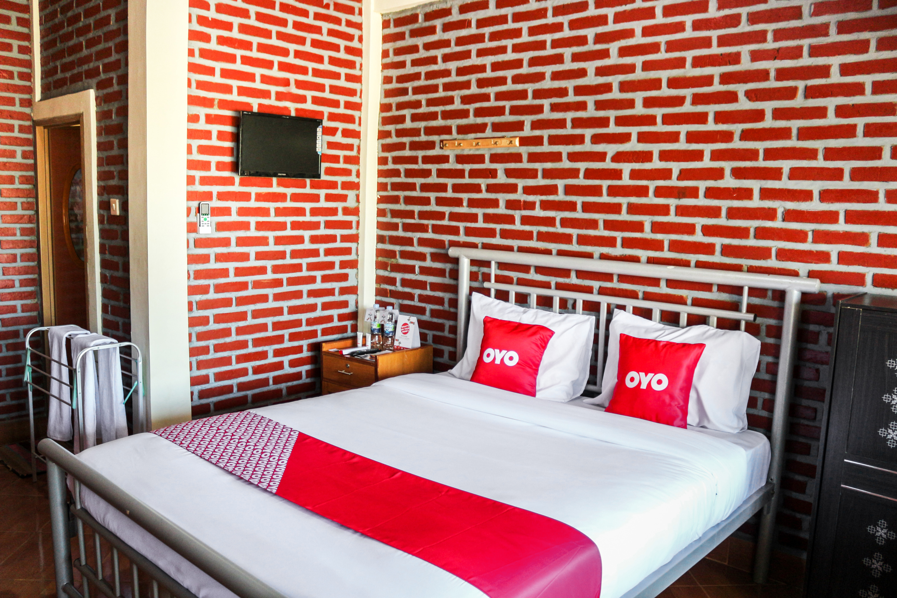 OYO 1722 Villa Ciparay Indah 12/29