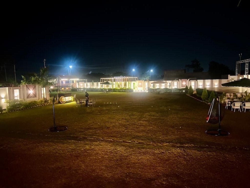 R.G Bilkha Hotel and Resorts 35/47