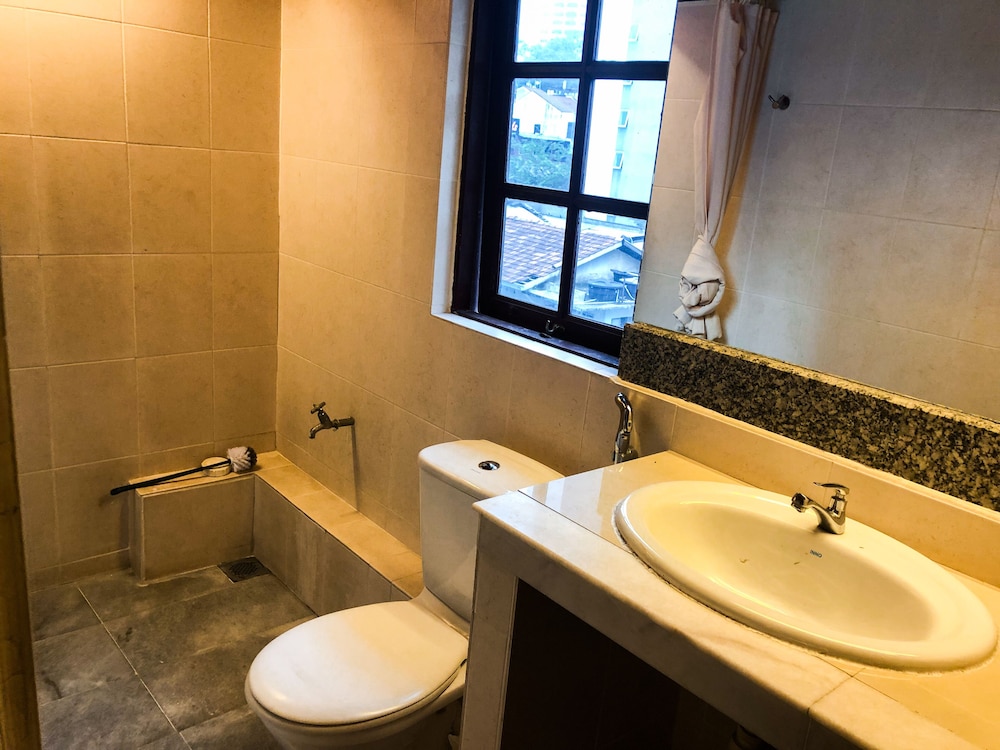 Hotel O I.villa Inn 50/56