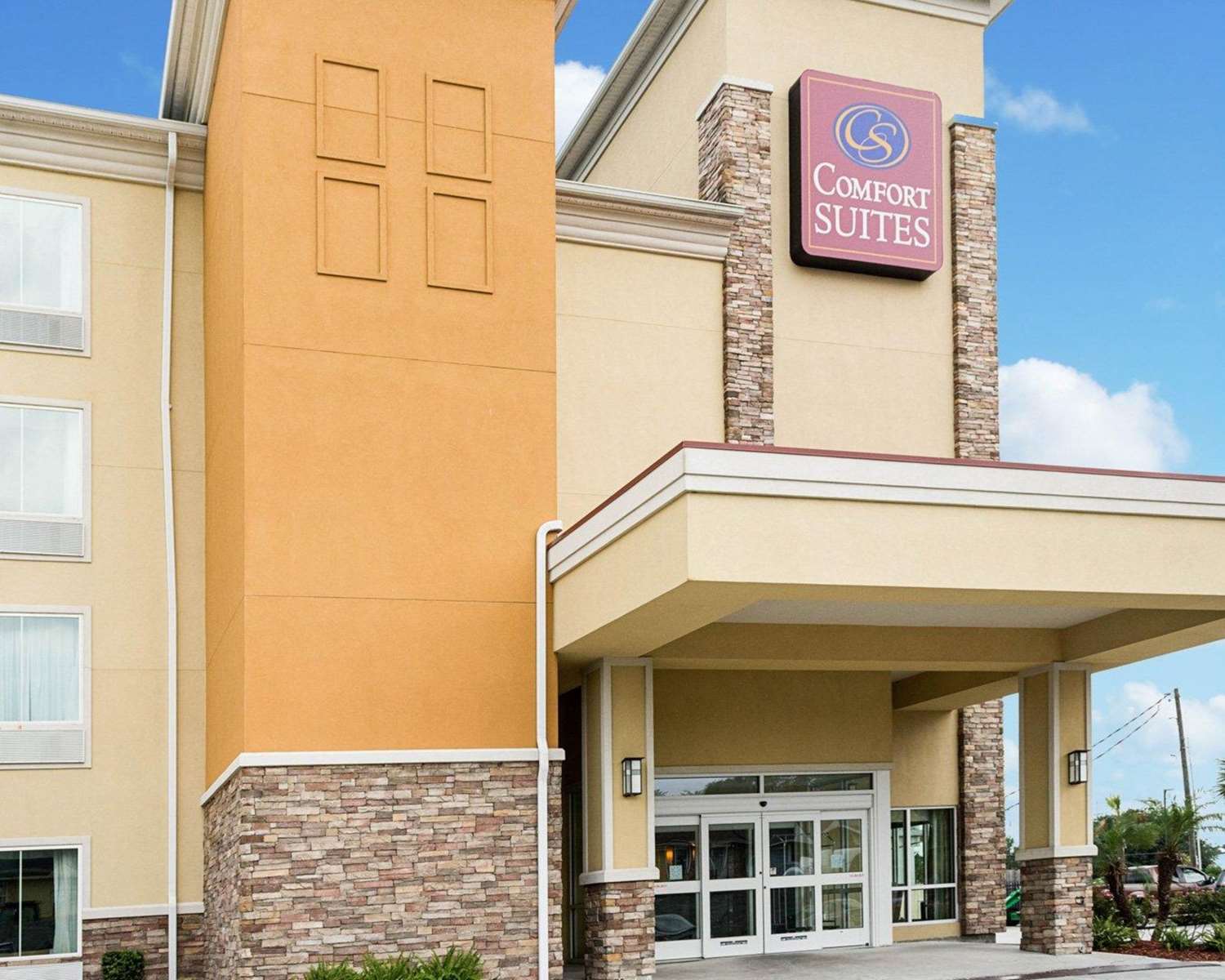 Comfort Suites Harvey - New Orleans West 2/15