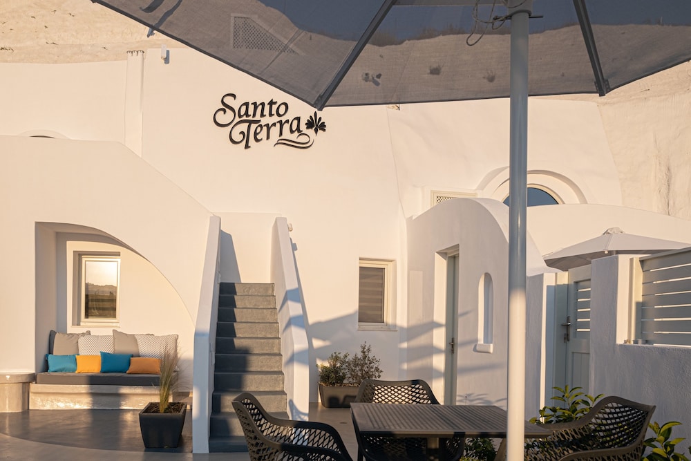 Santoterra Antigua Luxury Suites 40/50