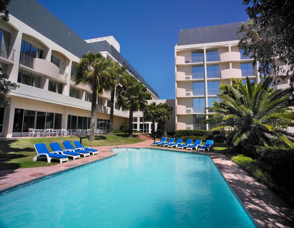 Garden Court Nelson Mandela Boulevard 46/51