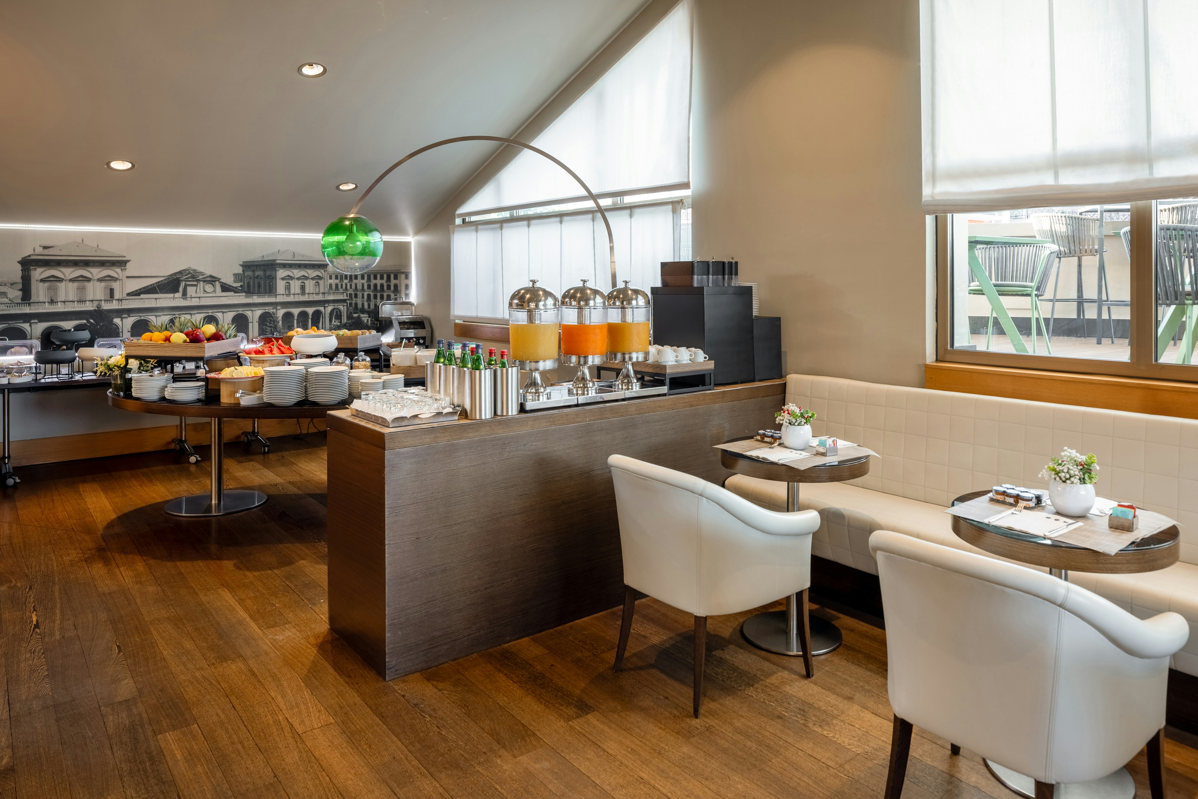 Unahotels Napoli 67/76