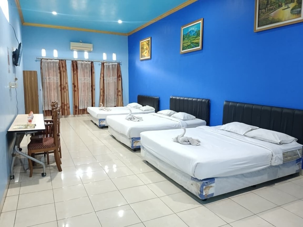 Hotel O Guest House Amalia Malang 15/52