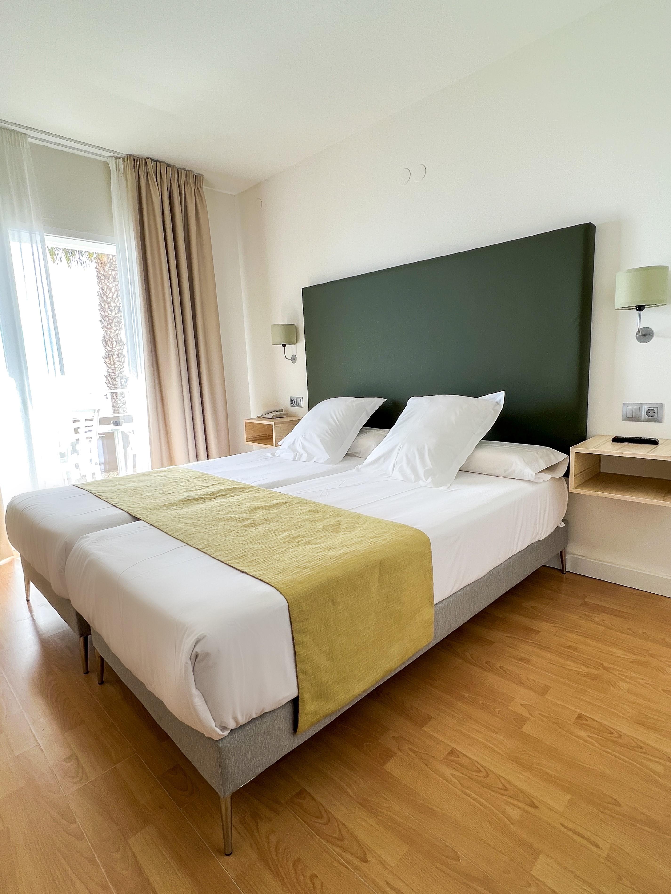 Basic, Double Bed, Sea View, Balcony or Terrace