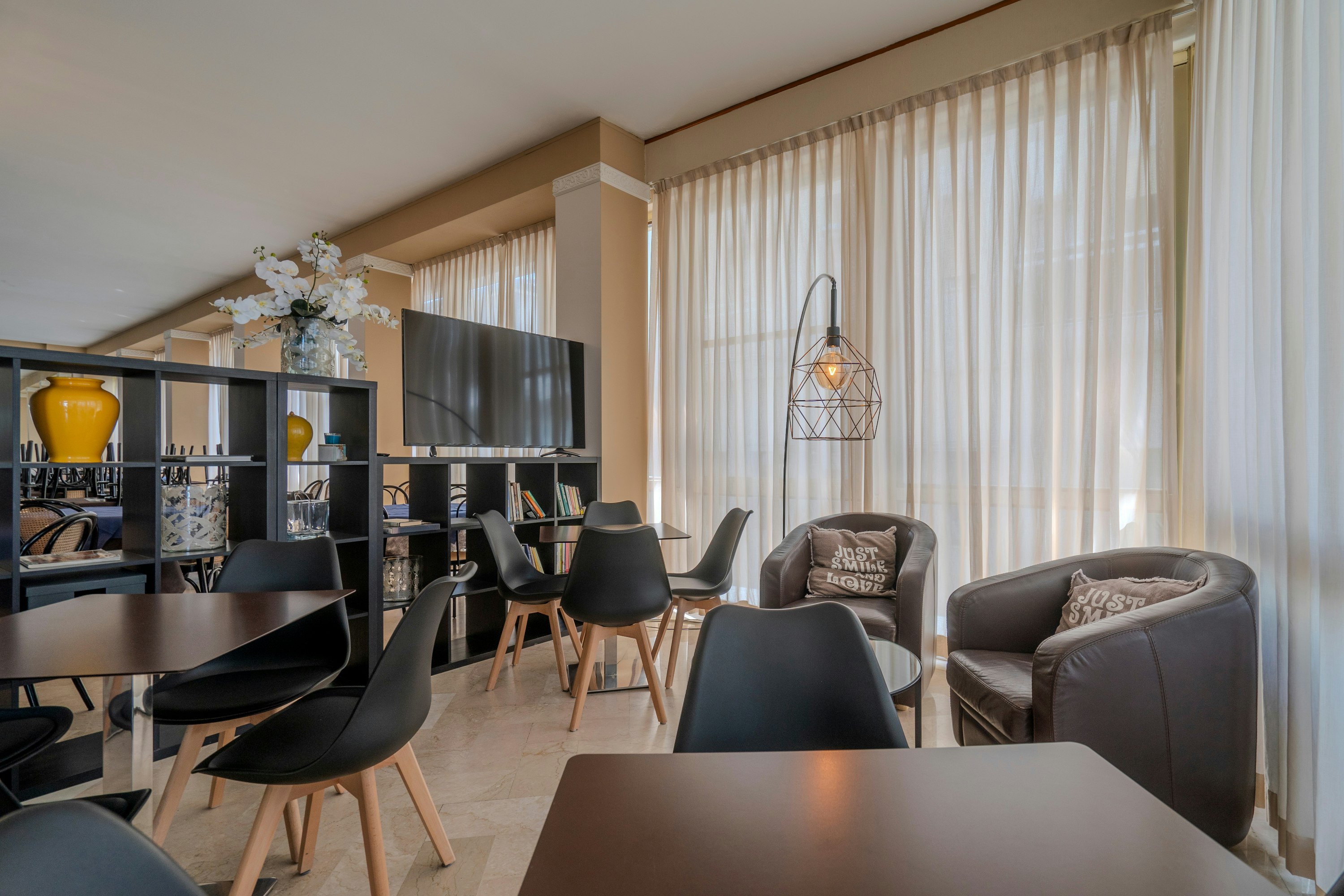 Hotel Mia 65/72