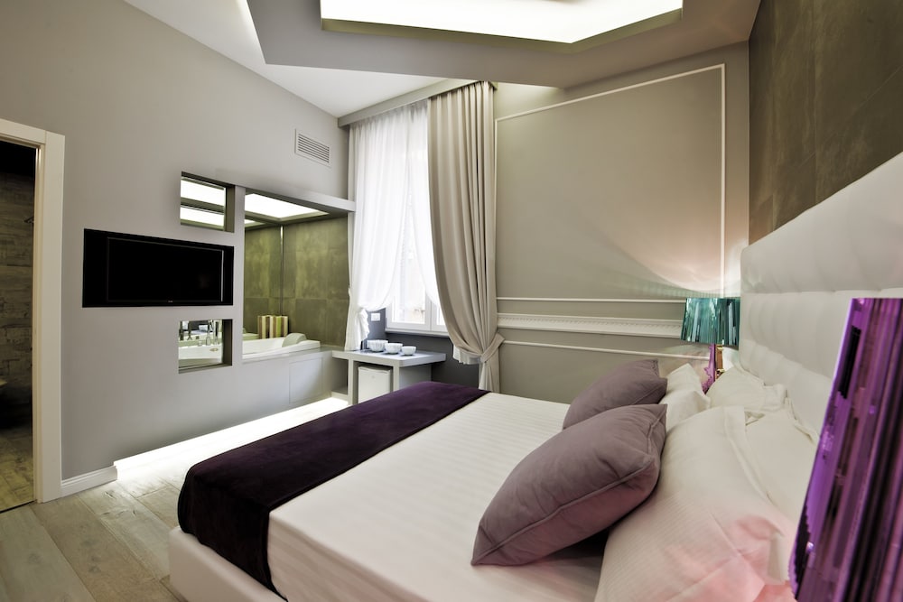 Corso Boutique Luxury Rooms 12/48