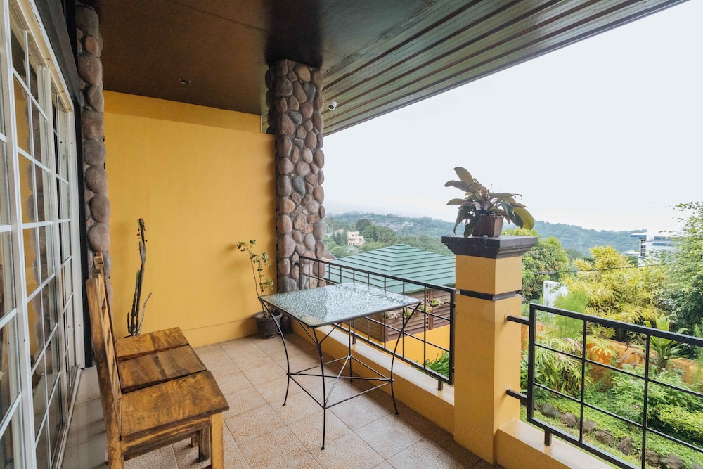 Reddoorz Plus The Ridge Tagaytay City 14/23