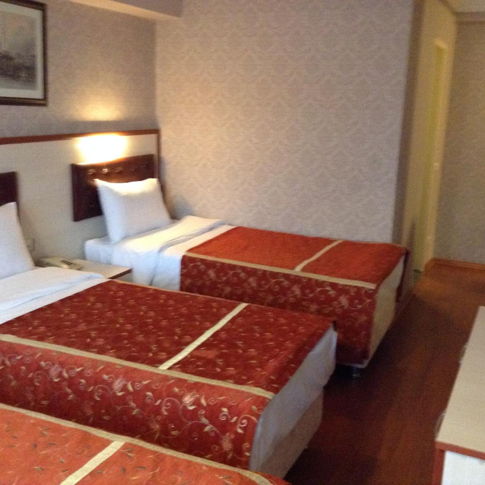 Room, Triple