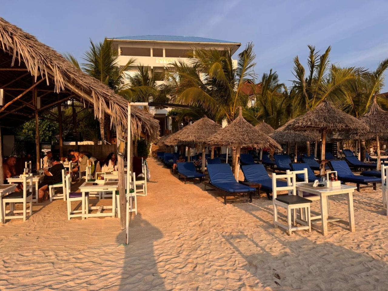 Varadero Zanzibar Hotel & Restaurant 36/46