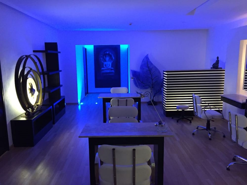 Krystal Cancun 26/50