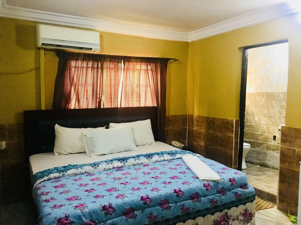 HardRock Hotel and Suites 18/48