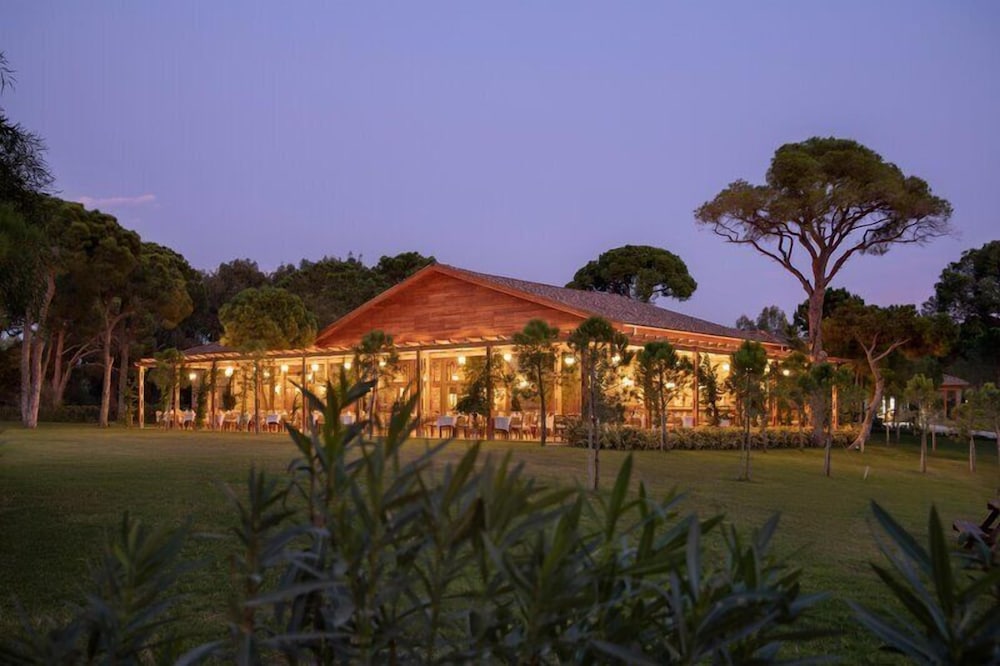 Bellis Deluxe Hotel in SERIK