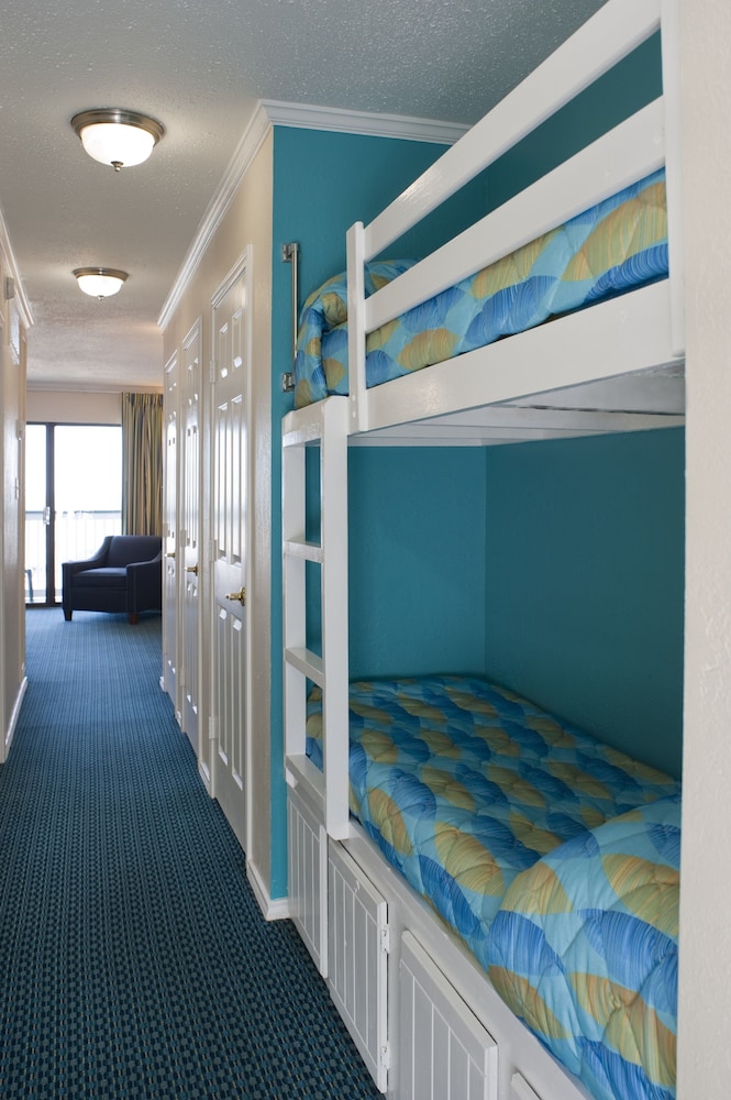 Casa Del Mar Beachfront Suites 59/82