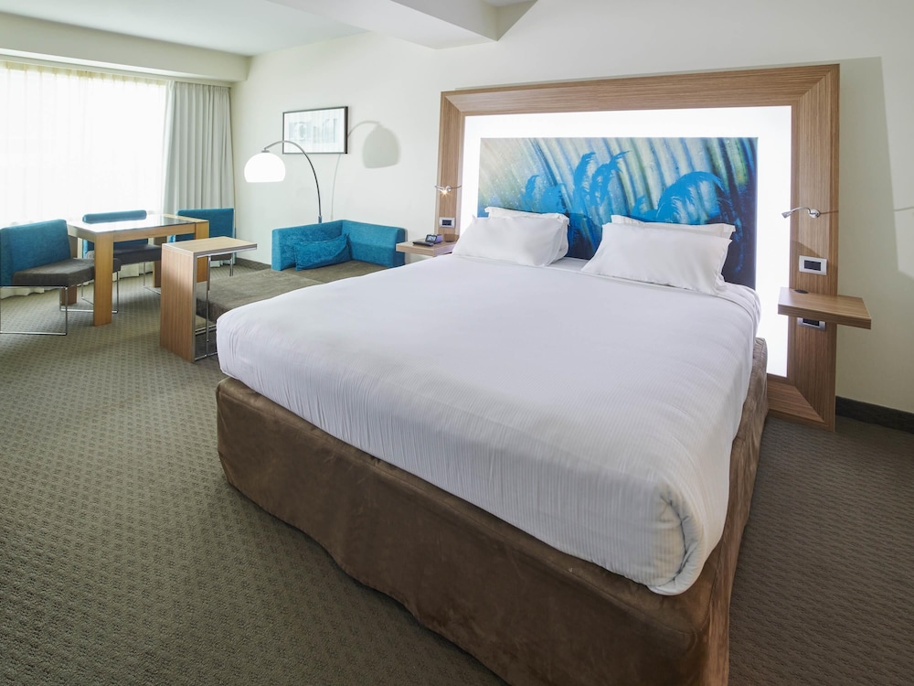 NOVOTEL HAMILTON TAINUI 25/72