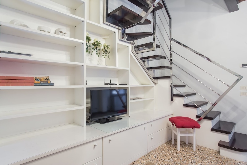 Venezia - Calle della Regina 752b 16/23