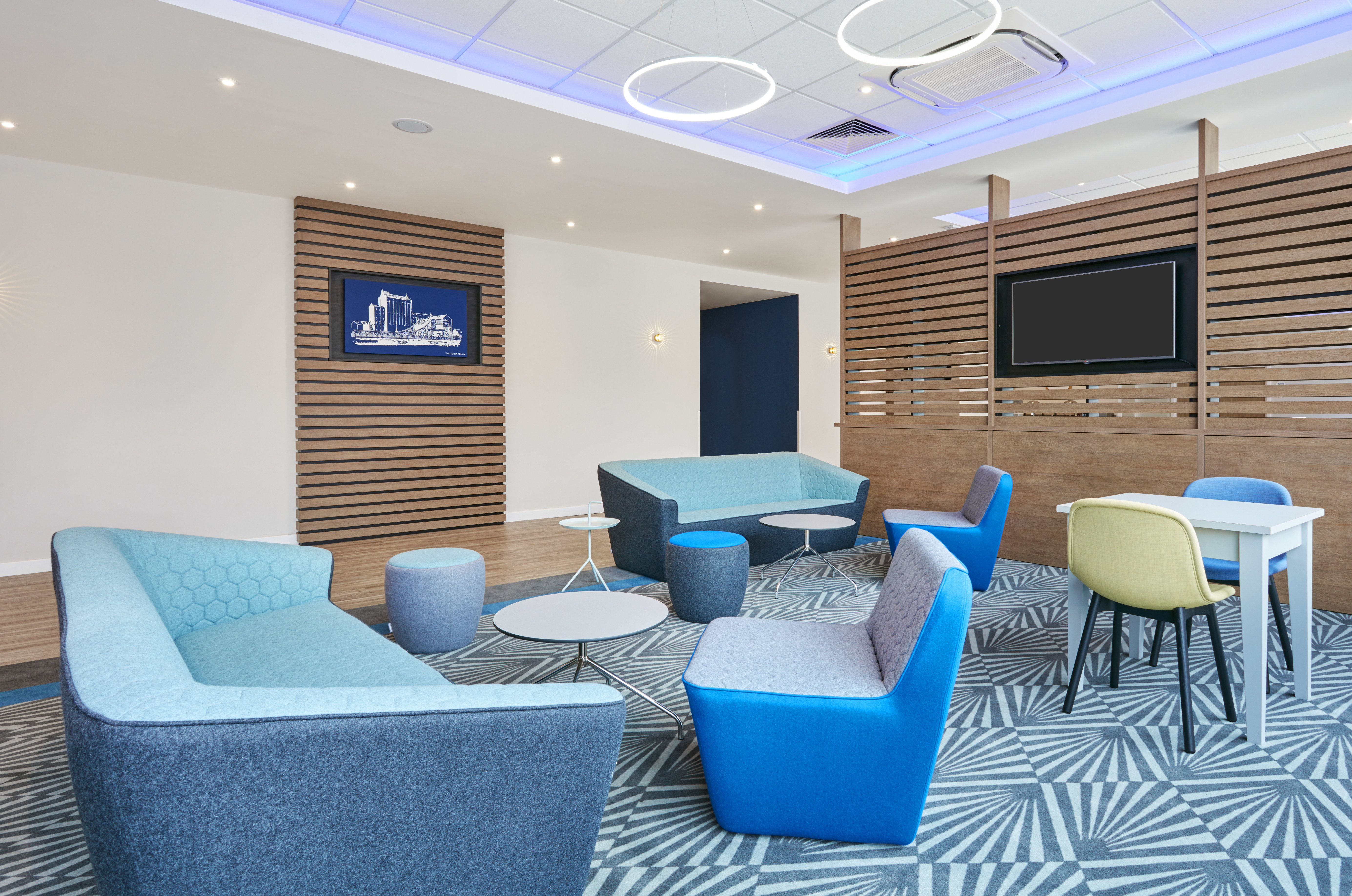 HOLIDAY INN EXPRESS GRIMSBY 21/35