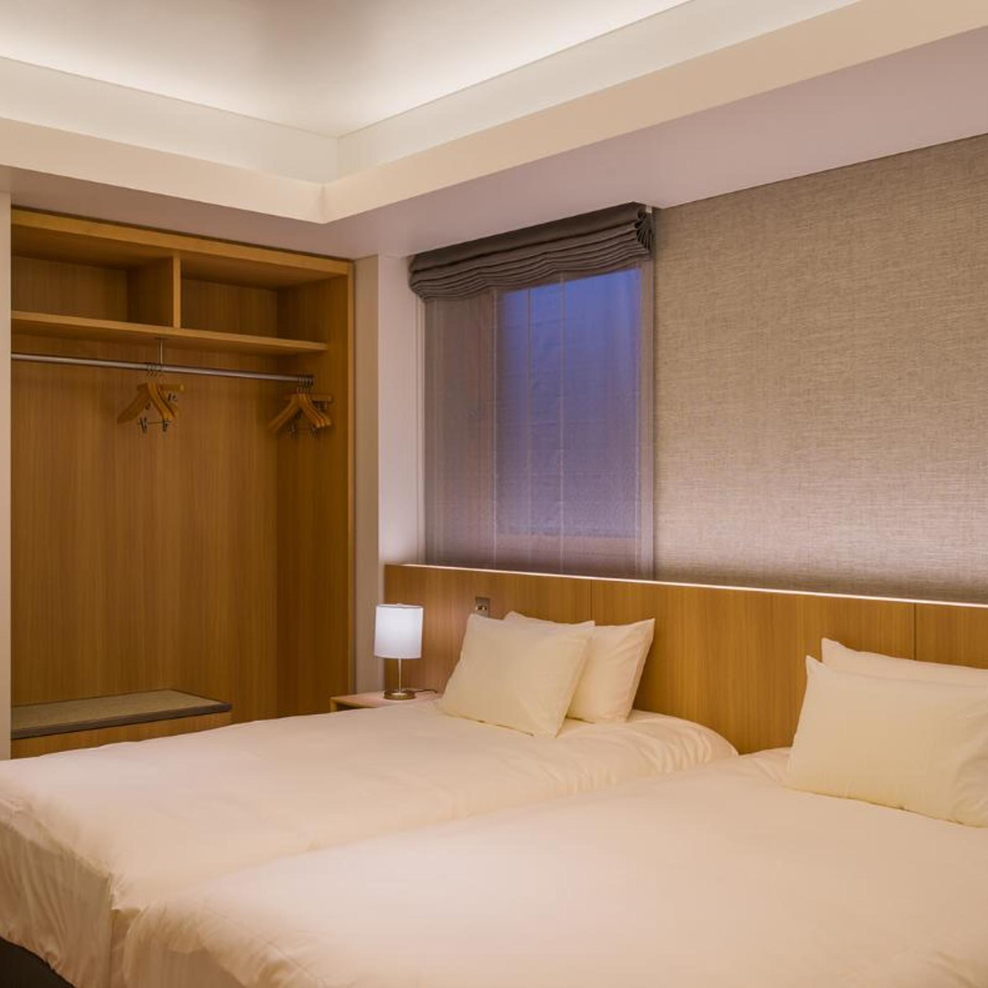 Executive, Suite