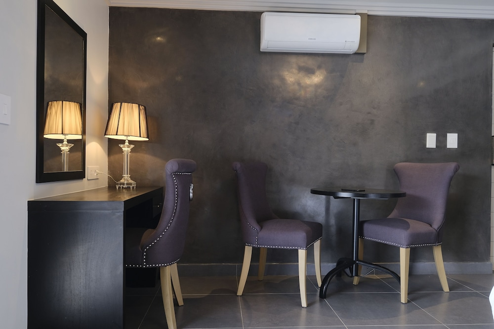 Villa Moyal 30/67